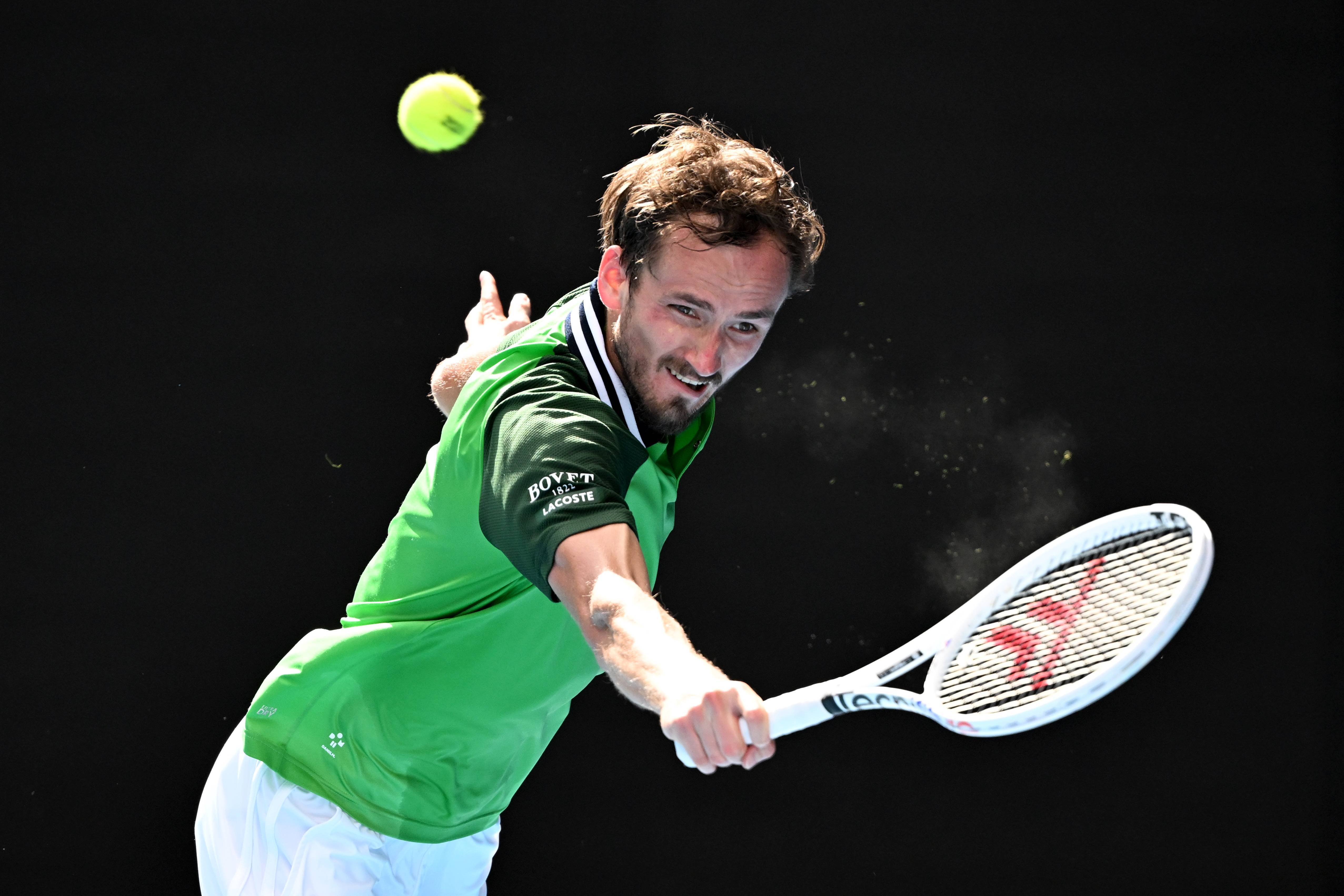 关于美国网球队鏖战欧洲网球队，梅德韦杰夫统治全场的信息