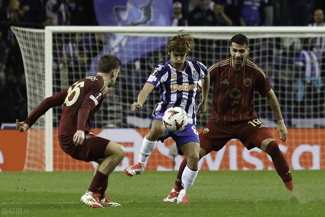 罗马队员受伤,对球队士气影响大 罗马队员受伤,对球队士气影响大