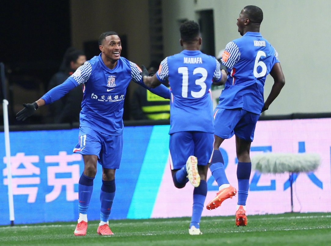 关于申花抢分成功，中超积分榜逐渐拉开差距的信息