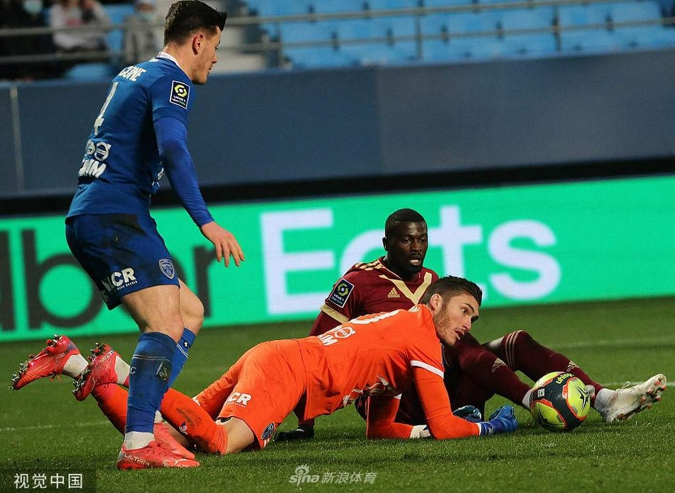 关于波尔多客场胜特鲁瓦，稳固排名的信息