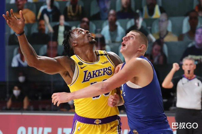 关于掘金逆转深圳队，霍勒迪关键制胜的信息