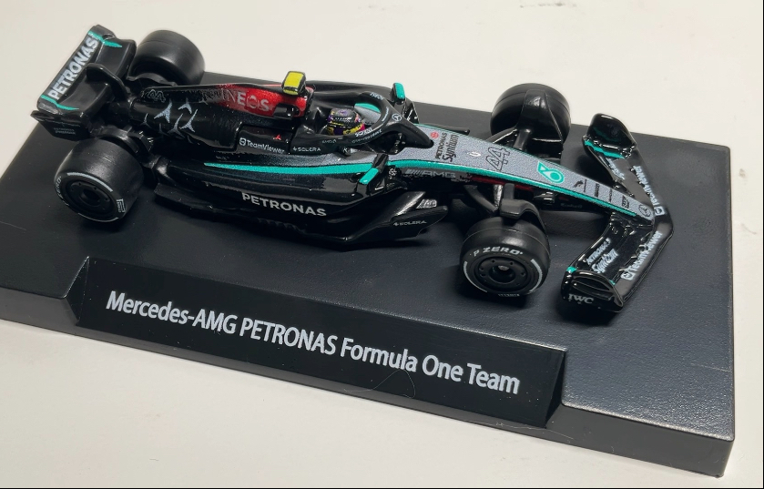 梅赛德斯碾压威廉姆斯，汉密尔顿高光表现的简单介绍