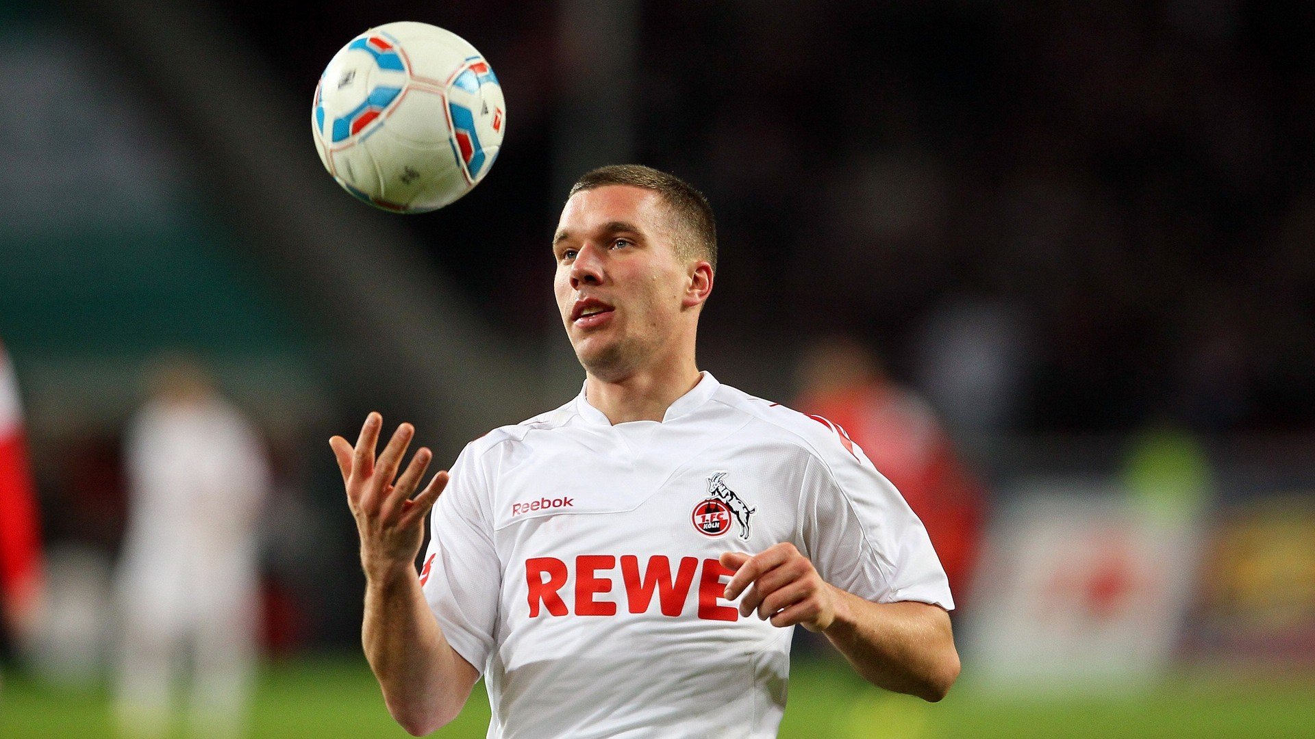 小贾伦打出生涯之夜,勇士却冲垮篮网,新生代崛起与传统豪强的对话